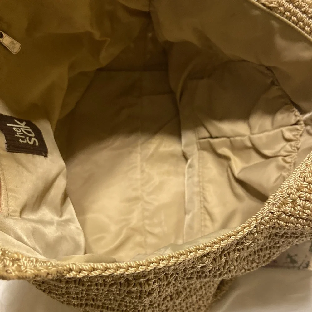 The Sak Crochet Tote with Pink Appliqué EC, perfect for Spring! - Picture 8 of 14